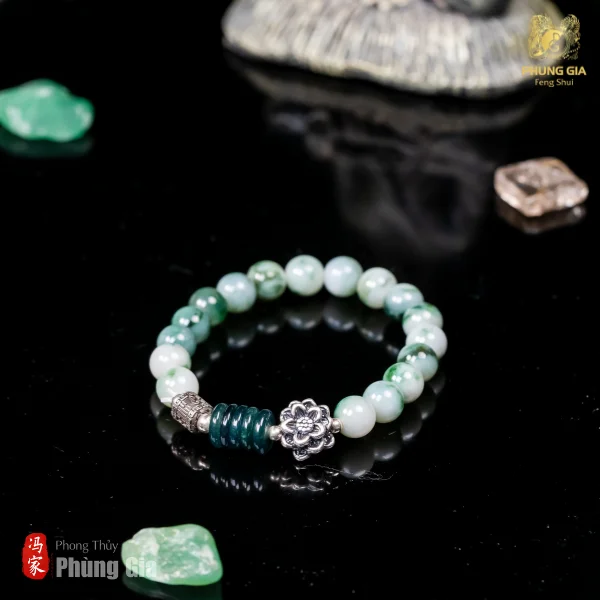 vong-tay-ke-do-ngoc-bich-hoa-bay-8-ly (2)